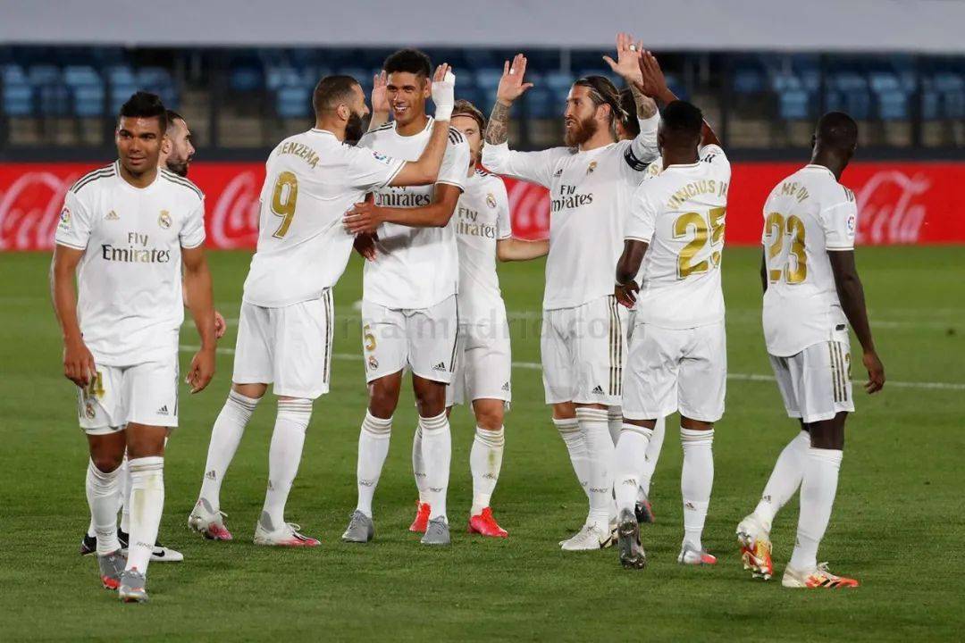 如今兩人分 如今兩人分