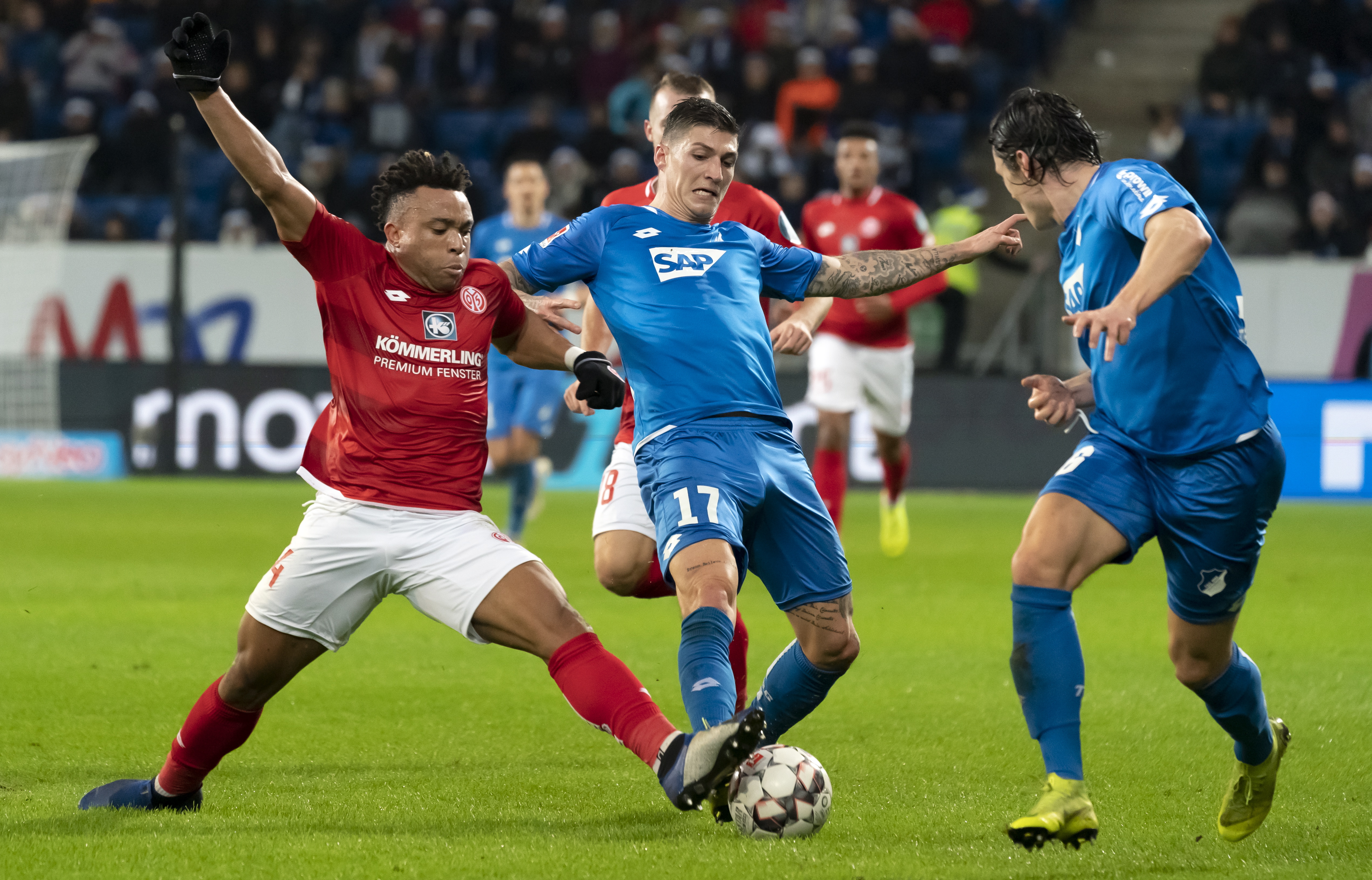 近年尤为突 近年尤为突