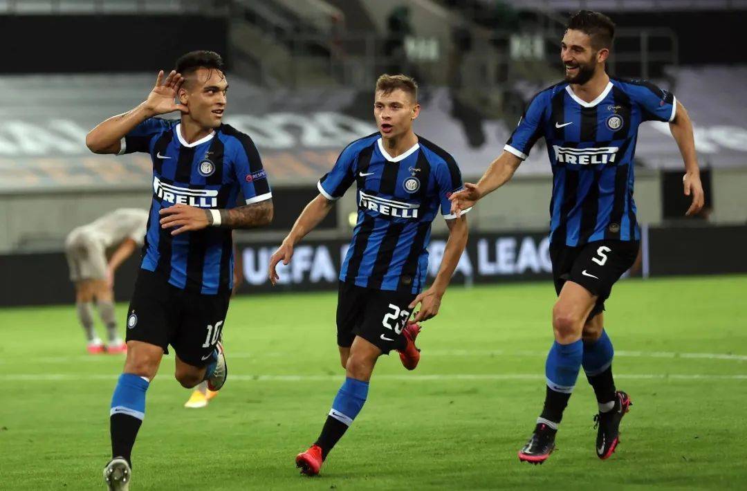 面前展现出 面前展现出