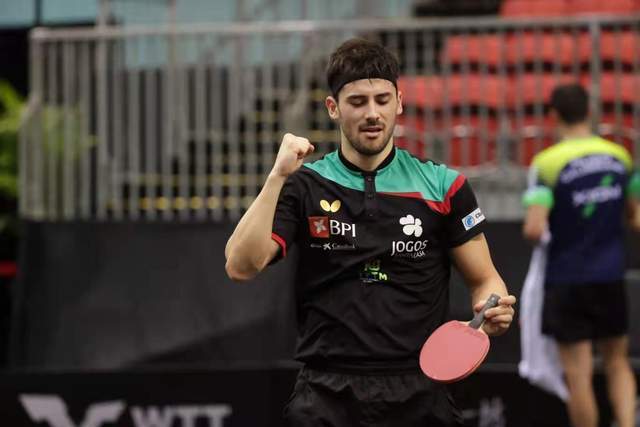 阵容厚度为 阵容厚度为