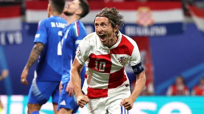 的赛季中 的赛季中