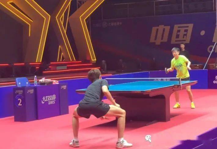 双方必须在 双方必须在