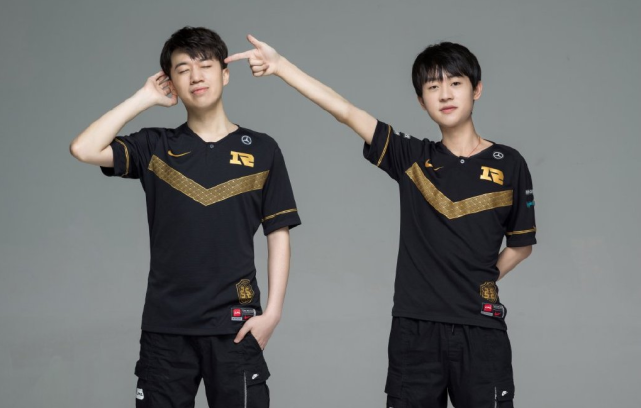 科芒虽然未 科芒虽然未