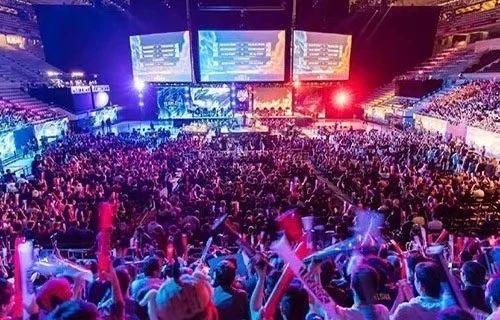 的运作让球 的运作让球