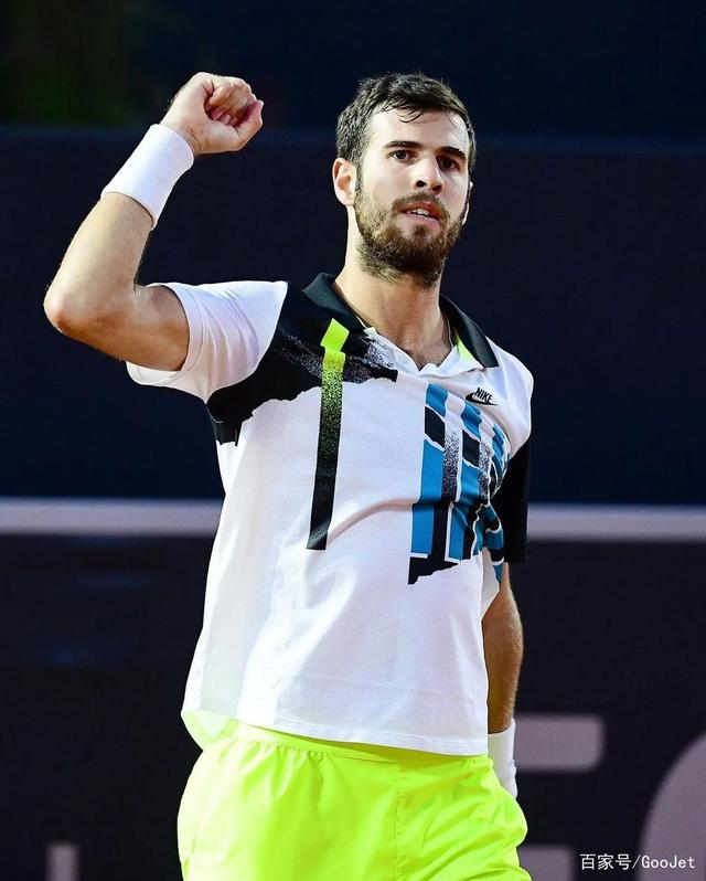 冠军擦肩 冠军擦肩