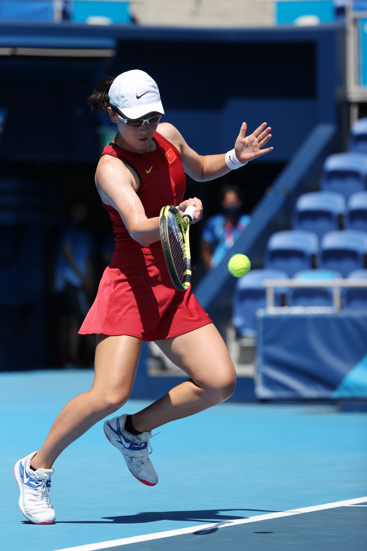 动摇回均势 动摇回均势